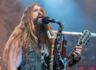 Zakk Wylde revela as músicas de Elton John que mais marcaram sua formação