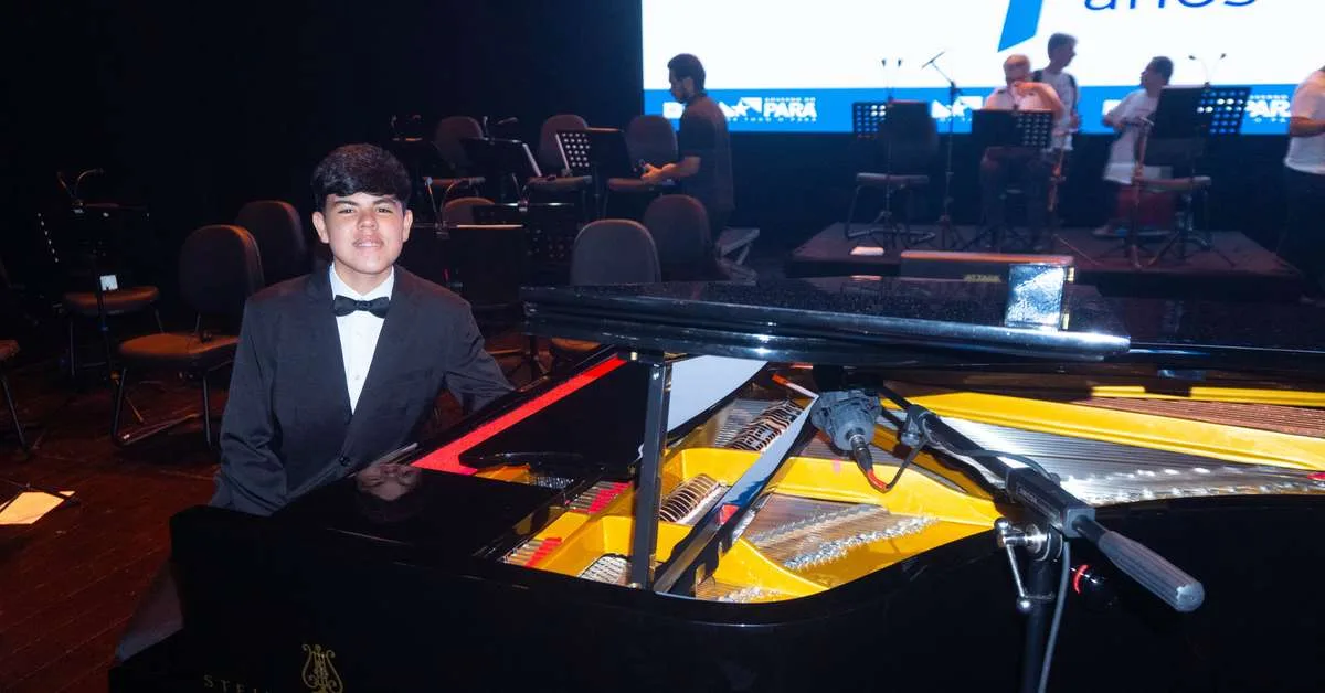 Andres Costa, de 14 anos, disputa final nacional de piano em Brasília