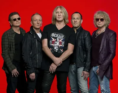 Sucesso de Def Leppard em clubes de striptease rendeu prêmio à banda