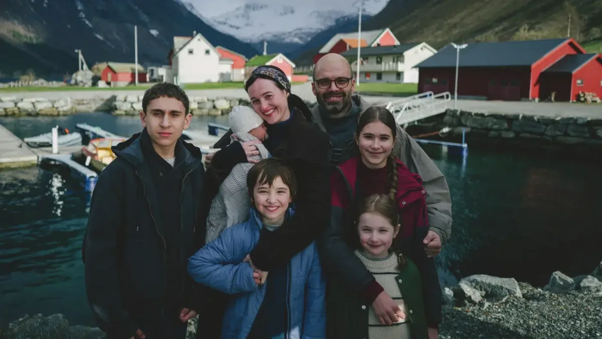 Trailer legendado apresenta “Fjord”, de Cristian Mungiu, com estreia marcada para 2027