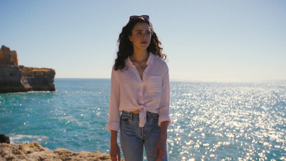 Love of Your Life terá Margaret Qualley em romance que muda de rumo
