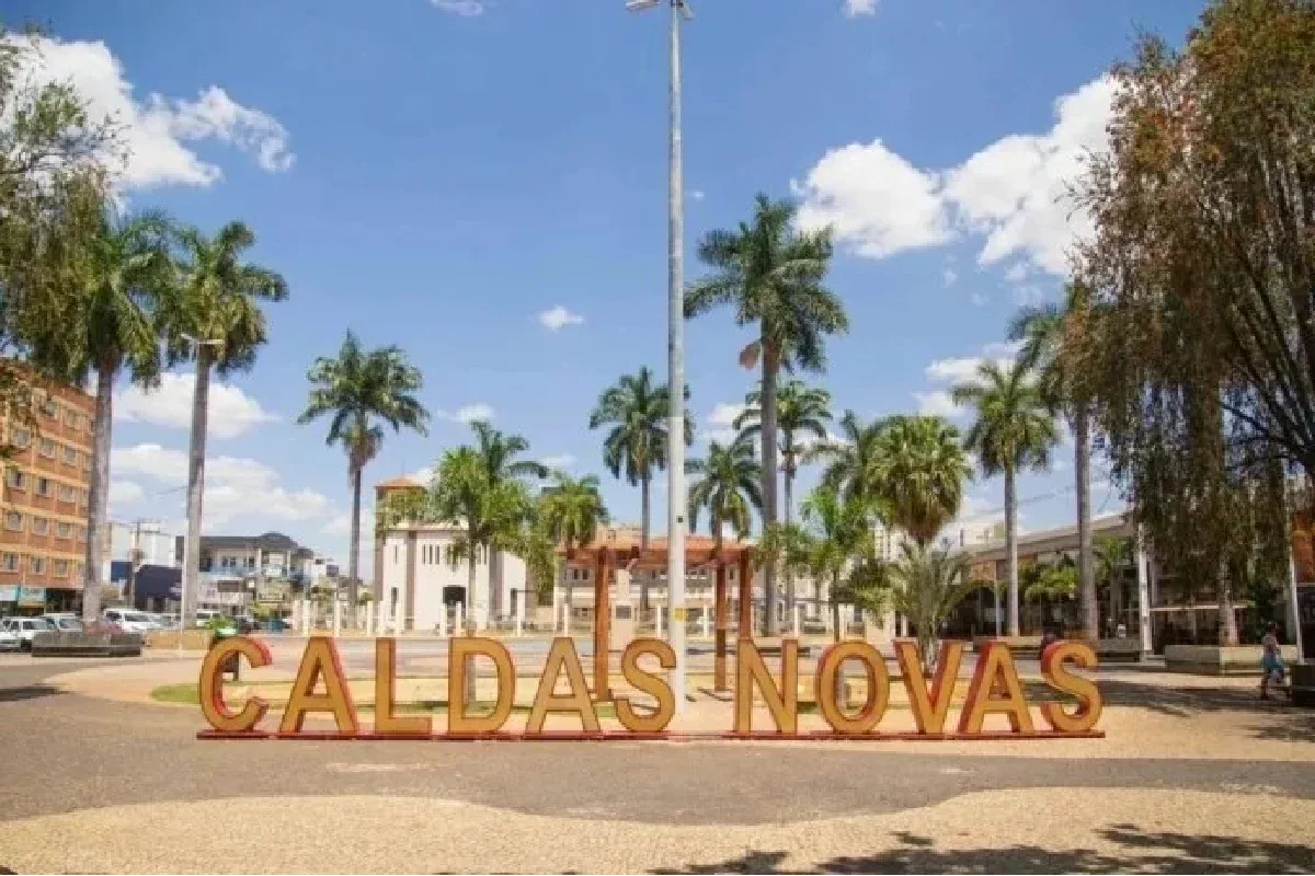 Plataforma terá de devolver valor de reserva e pagar dano moral em Goiás