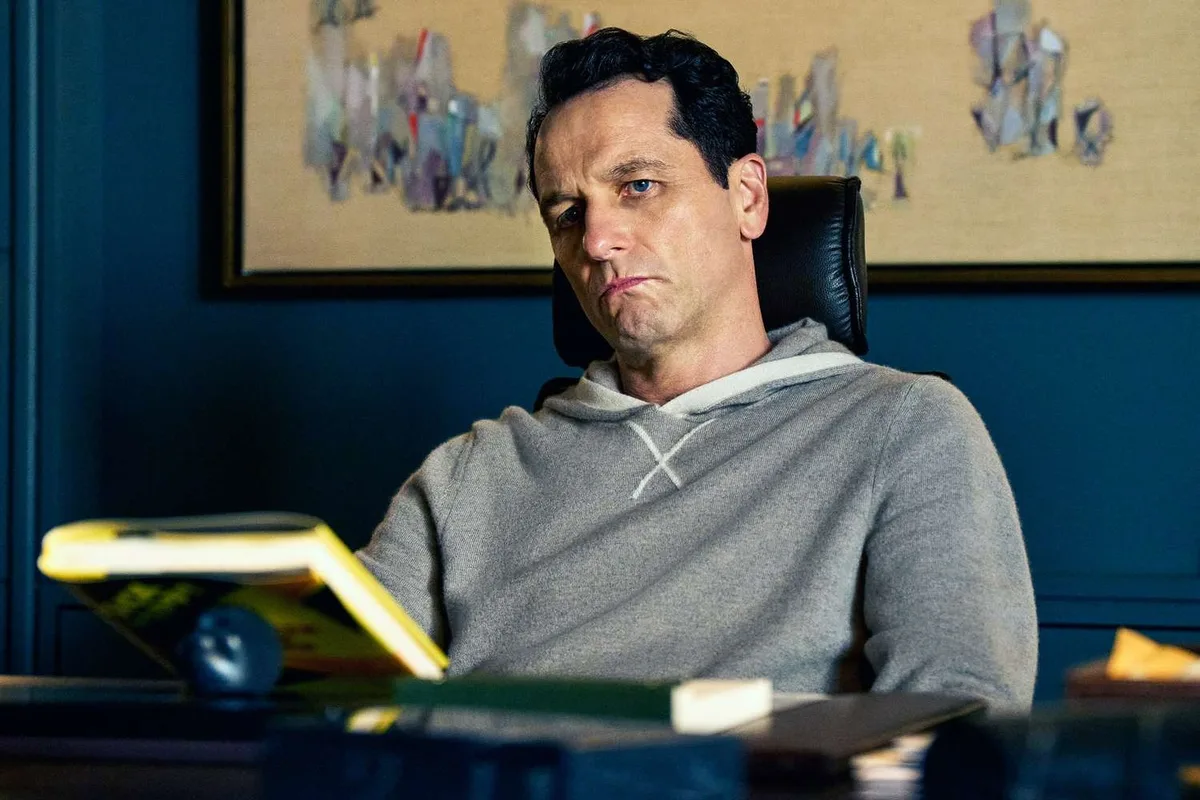 Matthew Rhys é premiado por papel em minissérie no Emmy Awards 2026