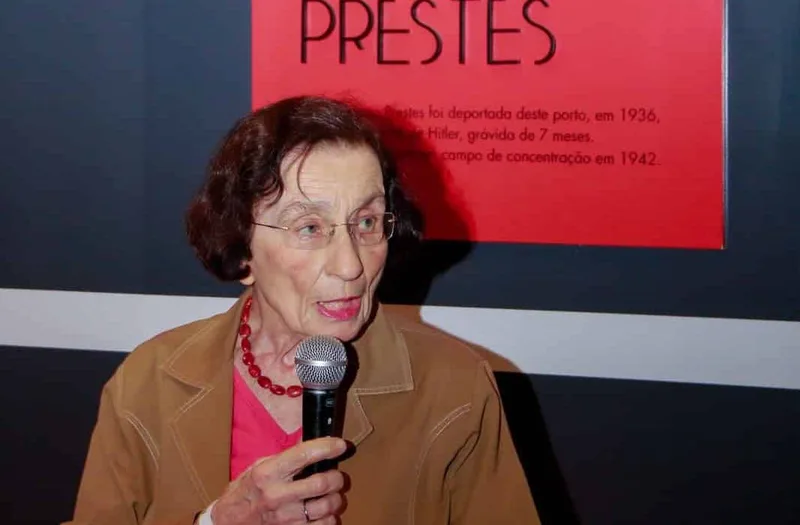 “Olga” encerra temporada no Rio com aula de Anita Prestes