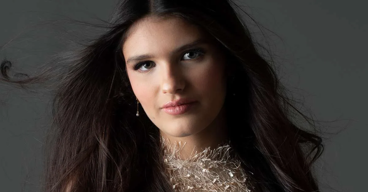 Bia Dourado lança álbum de estreia com show beneficente em Belém