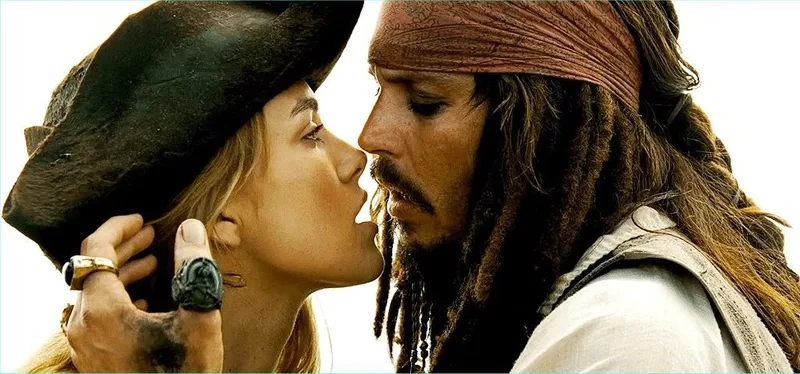 Orlando Bloom imagina nova reunião de Piratas do Caribe com Johnny Depp