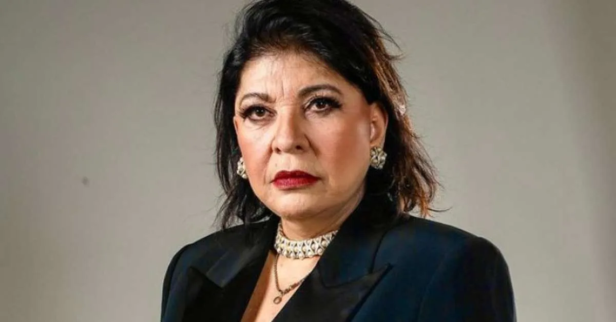 Roberta Miranda conta que foi criada por mãe adotiva após ser levada de maternidade