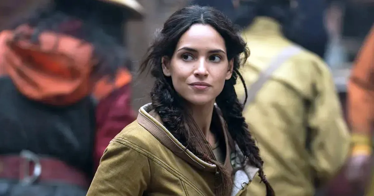 Adria Arjona critica o uso do método de atuação como justificativa para abusos