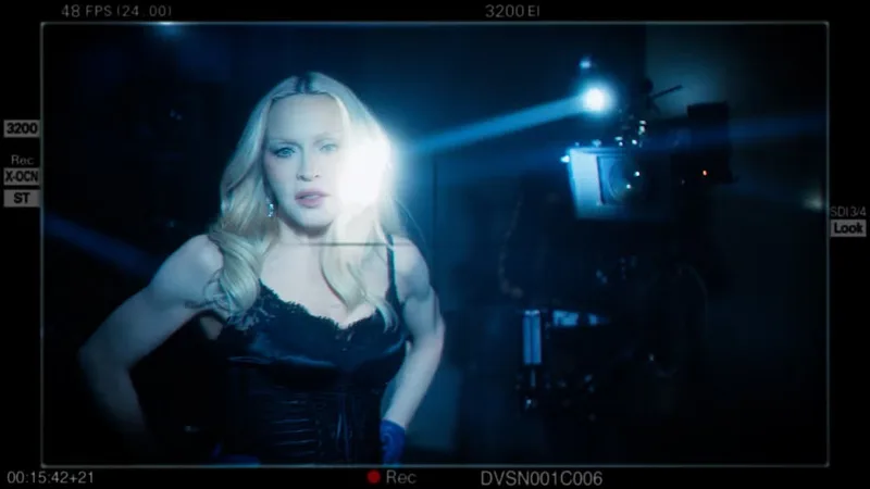 Madonna volta ao palco do VMAs após 23 anos e lidera indicações