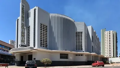 Teatro Goiânia preserva marcas da modernização da capital em sua arquitetura