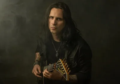 Gus G. relata como o Ozzfest abriu caminho para a banda de Ozzy Osbourne