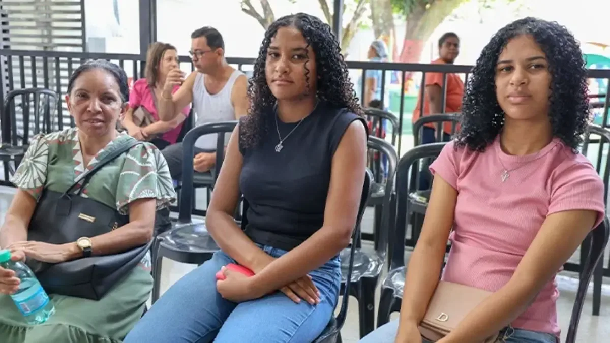 Mutirão em Goiânia emite RG para estudante que busca carreira no vôlei