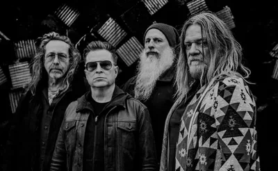 Pepper Keenan prepara material para seu primeiro álbum solo
