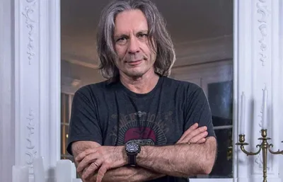Bruce Dickinson dirigiu clipe do Wrathchild em 1988