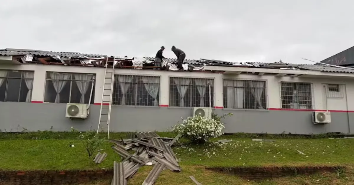 Tornados atingem o Paraná e tempestades matam três pessoas em Ponta Grossa