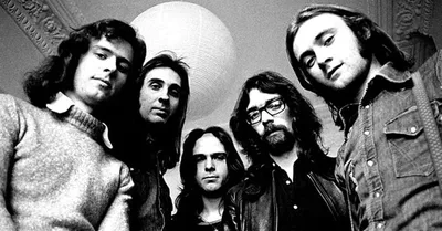 No Genesis, Phil Collins levou a sonoridade de Bonham para “Fly on a Windshield”