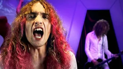 Justin Hawkins destaca a imprevisibilidade de Jimmy Page ao vivo