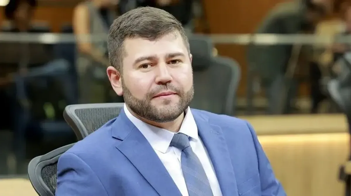 Viúva assume candidatura após morte de Amilton Filho em acidente