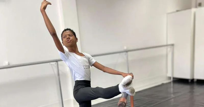 Eduardo Silva chega à final do Bolshoi Brasil aos 14 anos