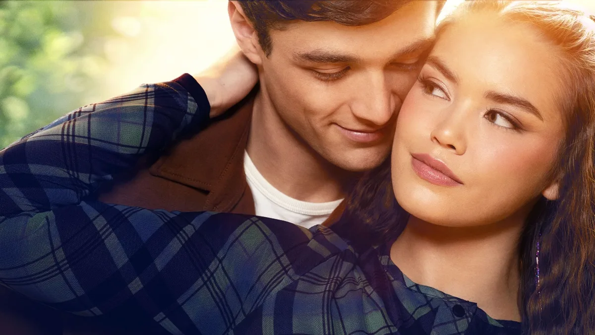 “Beijar é a Parte Fácil” repete fórmula do romance adolescente sem aprofundar seus conflitos