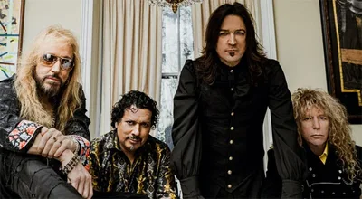 Michael Sweet planeja registrar três álbuns do Stryper em 2027