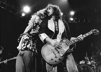 Jimmy Page expulsou designer após trocadilho sobre capa do Led Zeppelin