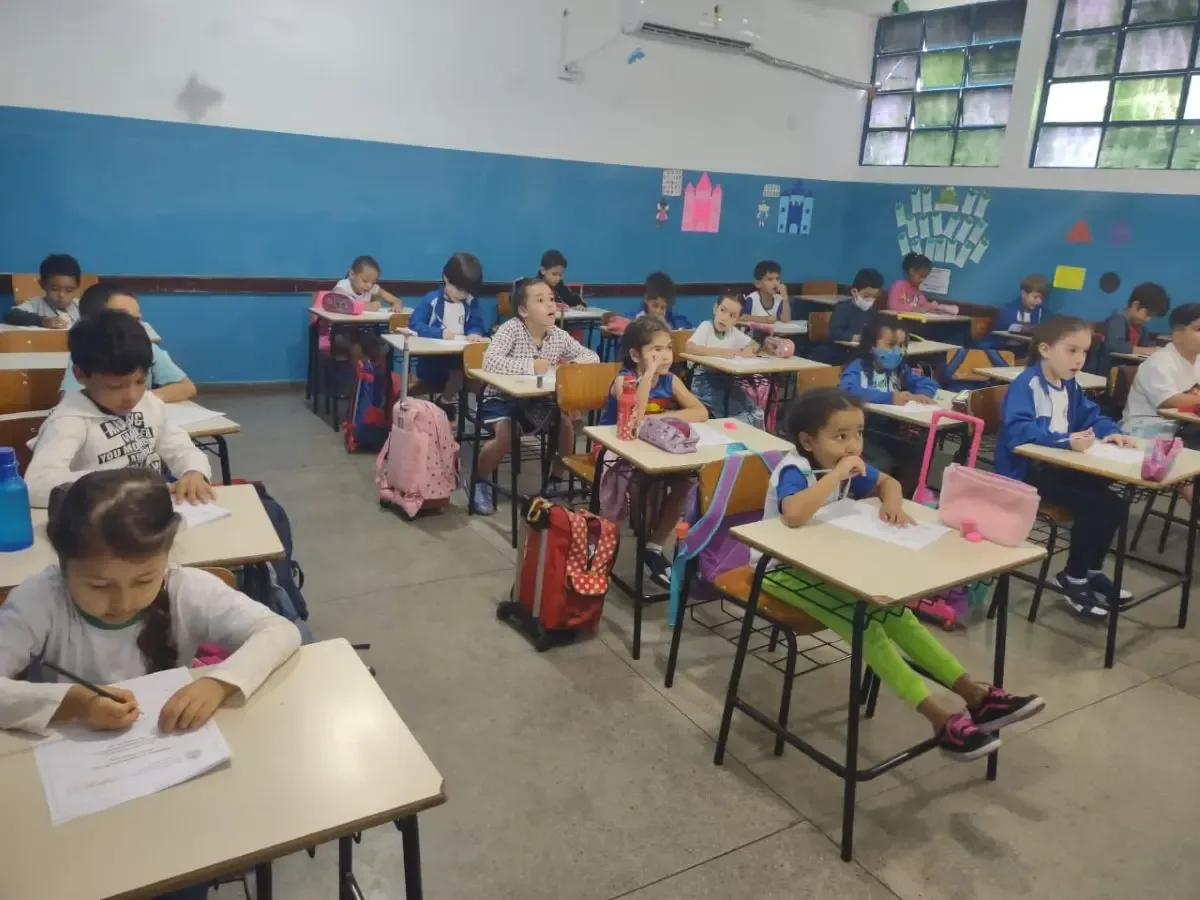 Goiânia automatiza correção de 247.580 cartões da rede municipal