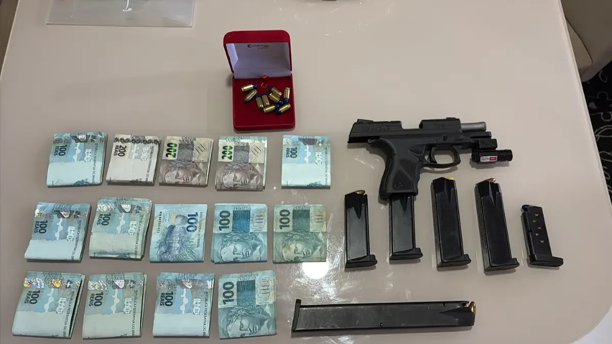 Polícias cumprem 15 prisões em investigação sobre transferência de R$ 424 mil
