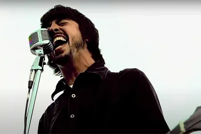 A faixa que batizou um disco do Foo Fighters e acabou rejeitada por Grohl