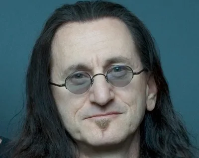 Para Geddy Lee, o baixo deve criar melodias sem perder o ritmo
