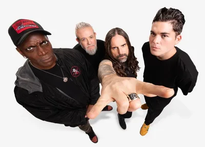 Sepultura mantém despedida em São Paulo, mas troca estádio por casa de shows