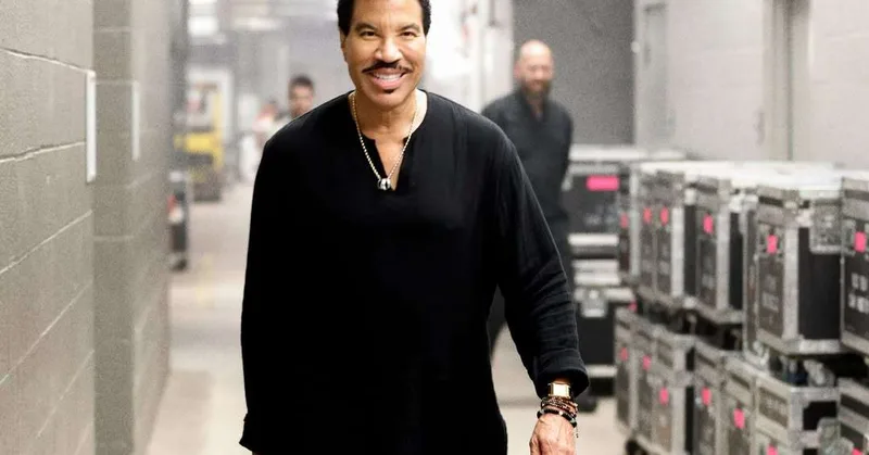 Agenda de Lionel Richie é reduzida após tratamento para fibrilação atrial