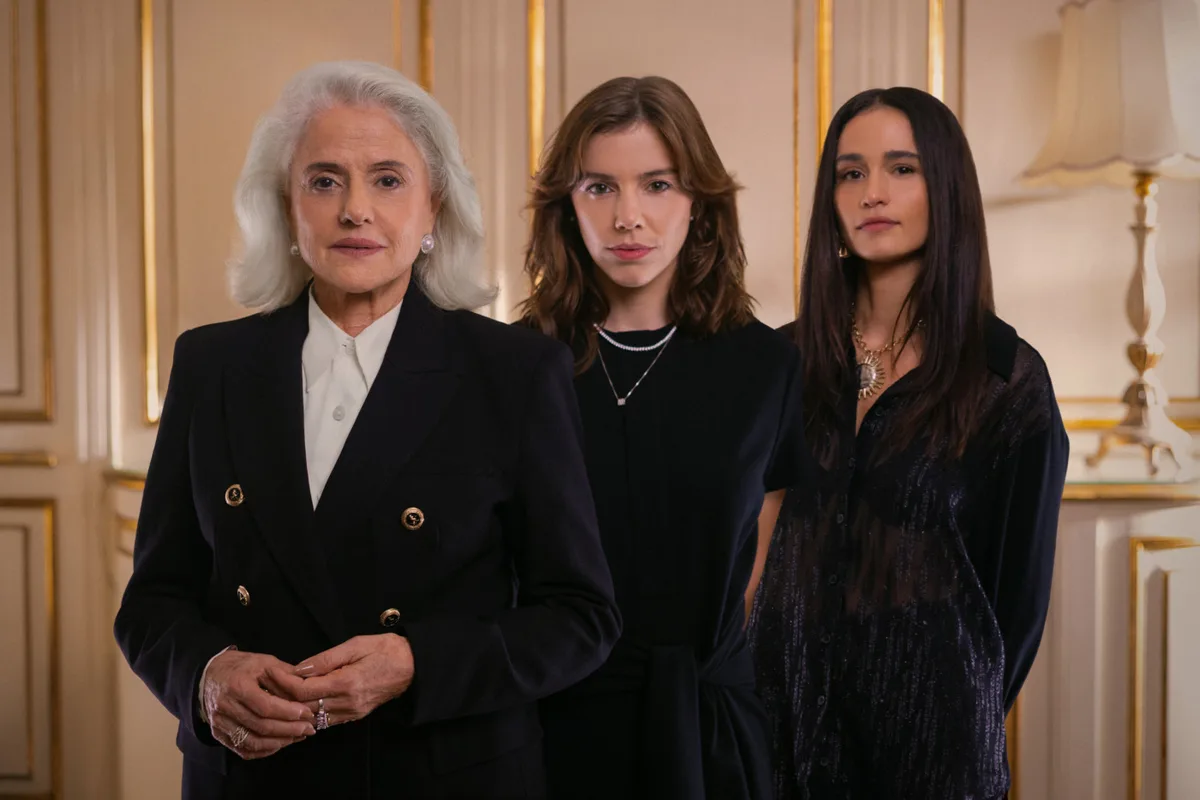 Netflix divulga trailer de Dom de Iludir, série com Marieta Severo e Nanda Costa