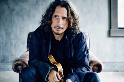 Chris Cornell defendeu a guinada eletrônica de “Scream” apesar das críticas