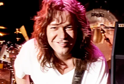 Eddie Van Halen transformou influência do AC/DC em “Drop Dead Legs”