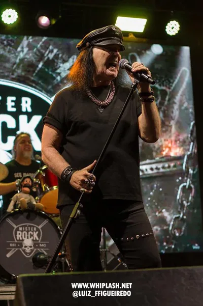 Dave Evans revisita repertório do AC/DC em show no Mister Rock, em Belo Horizonte