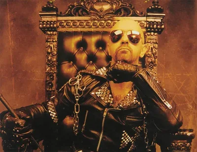 Rob Halford critica duas faixas do Judas Priest e admite incômodo com letras antigas