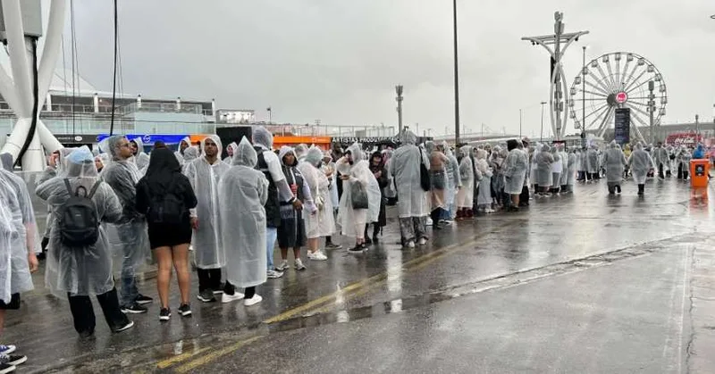 Chuva interrompe reservas para roda-gigante e tirolesa no Rock in Rio