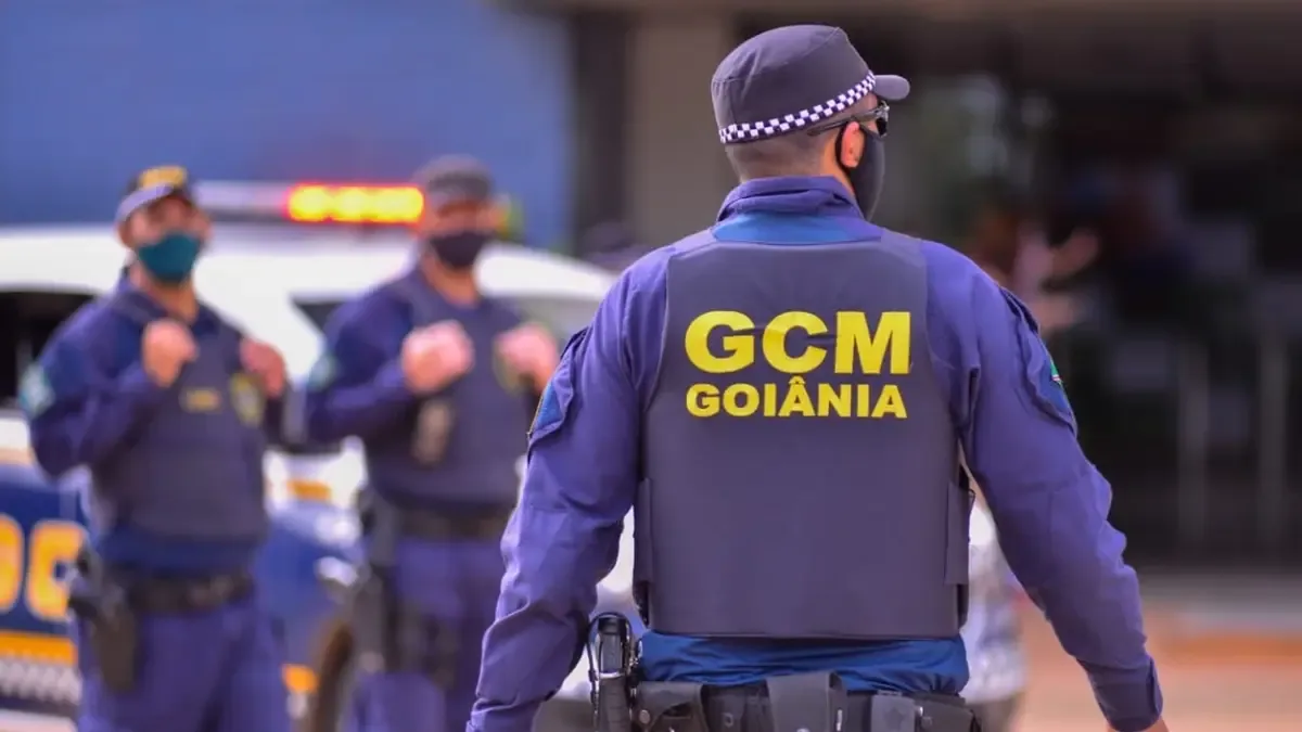 Disparo atinge tanque de moto em conflito envolvendo guarda em Goiânia