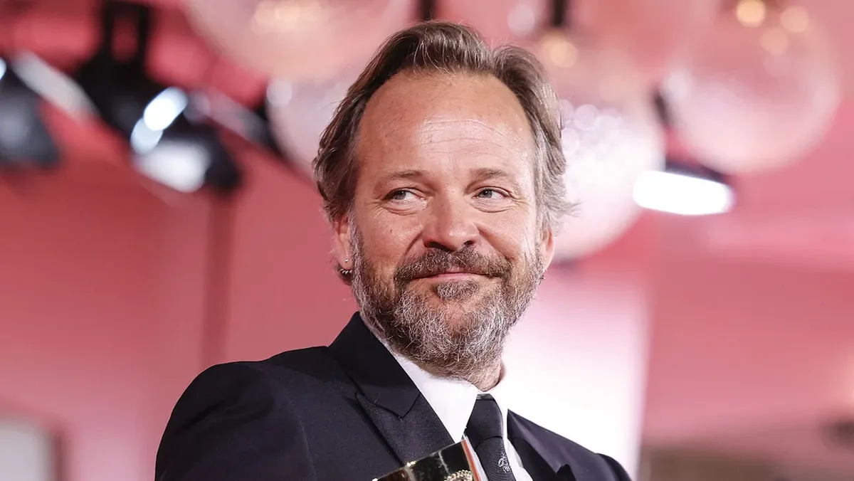 Peter Sarsgaard entra na série dramática Laird, da Paramount+